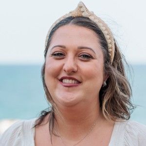 Meet your Posher, Chaya